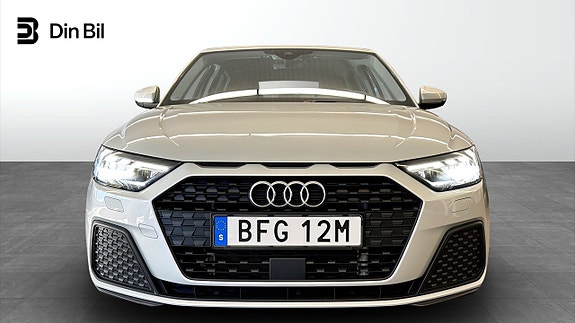 Audi A1 4 of 5