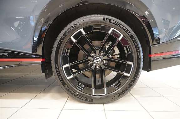Nissan Ariya 13 of 23