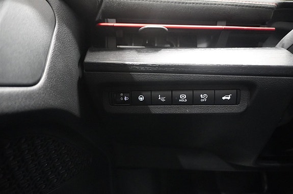 Nissan Ariya 7 of 23