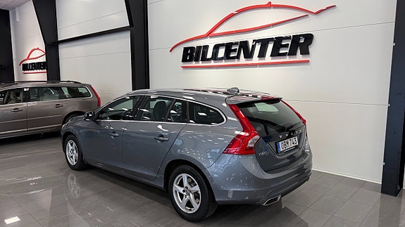 Volvo V60 6 of 13