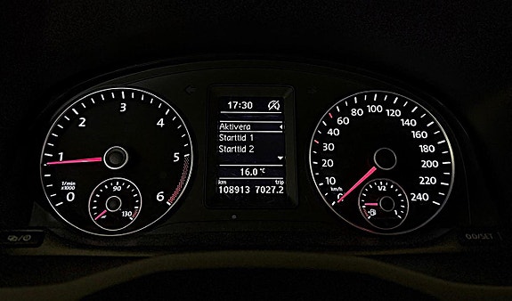 Volkswagen Caddy Maxi 12 of 23