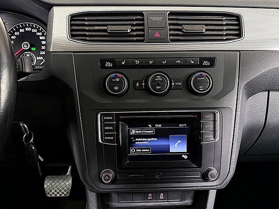 Volkswagen Caddy Maxi 14 of 23