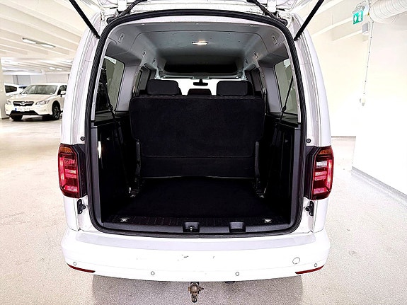 Volkswagen Caddy Maxi 23 of 23