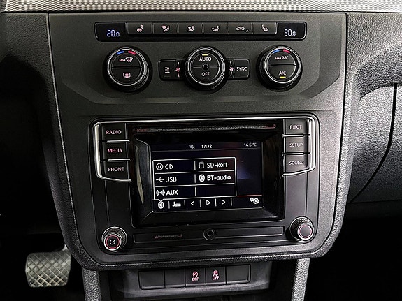 Volkswagen Caddy Maxi 15 of 23