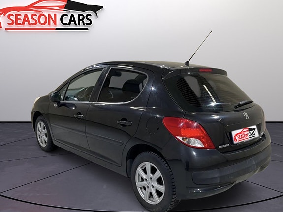 Peugeot 207 3 of 5