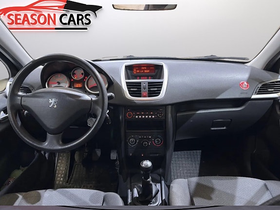 Peugeot 207 9 of 12