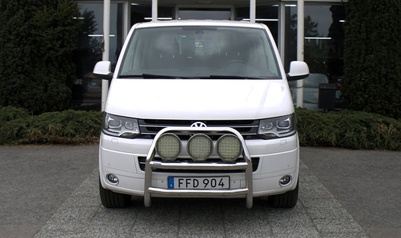 Volkswagen Multivan 2 of 30