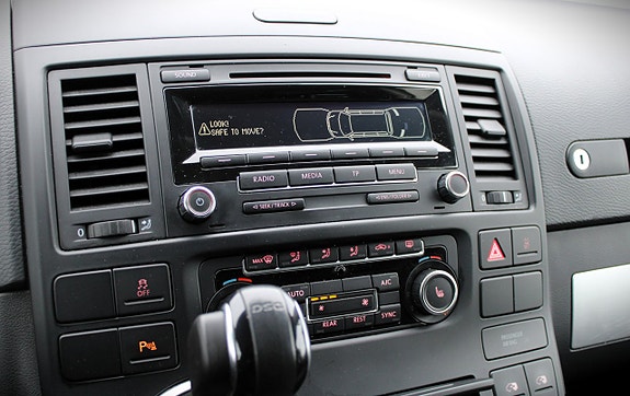 Volkswagen Multivan 10 of 30