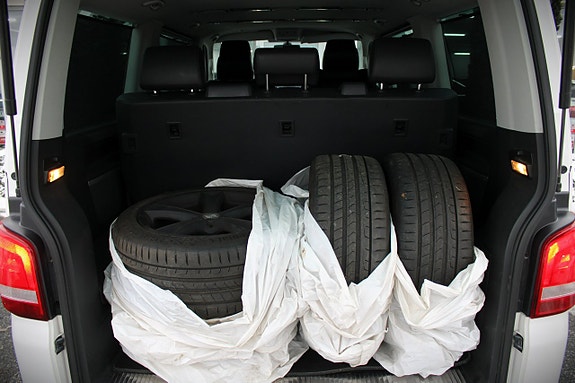 Volkswagen Multivan 19 of 30