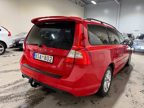 Volvo V70 8 of 20