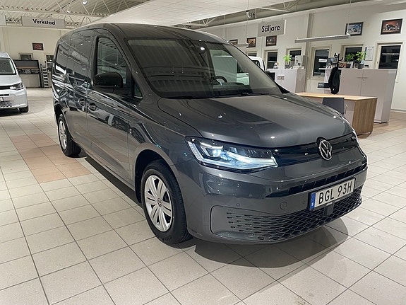 Volkswagen Caddy Maxi 2 of 5