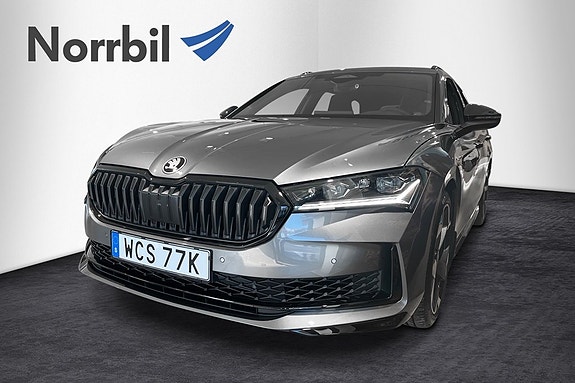 Skoda Superb 3 of 5