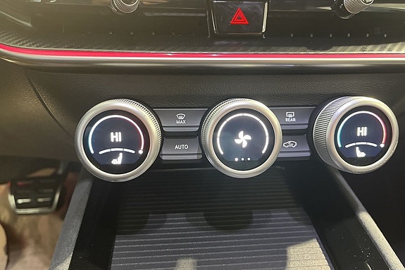 Skoda Superb 13 of 27