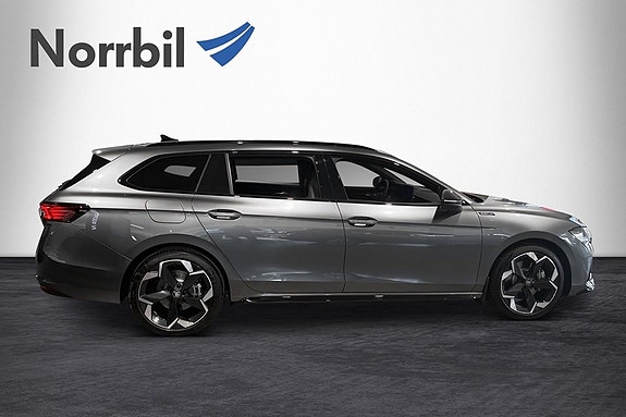 Skoda Superb 4 of 5