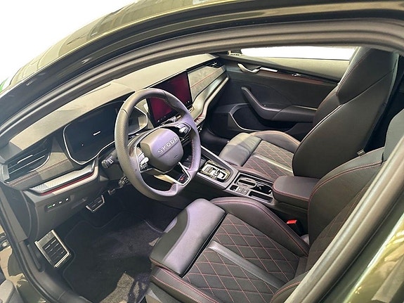 Skoda Octavia 9 of 15