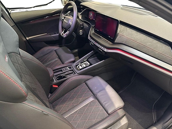 Skoda Octavia 11 of 15