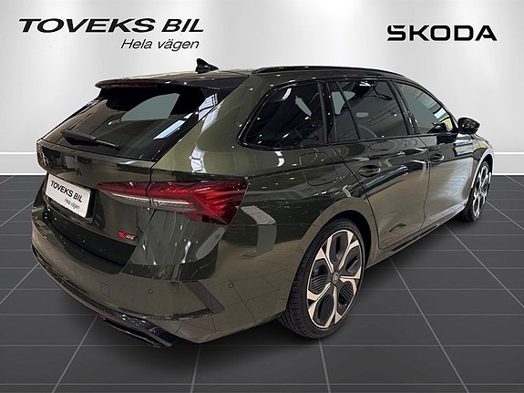 Skoda Octavia 5 of 15