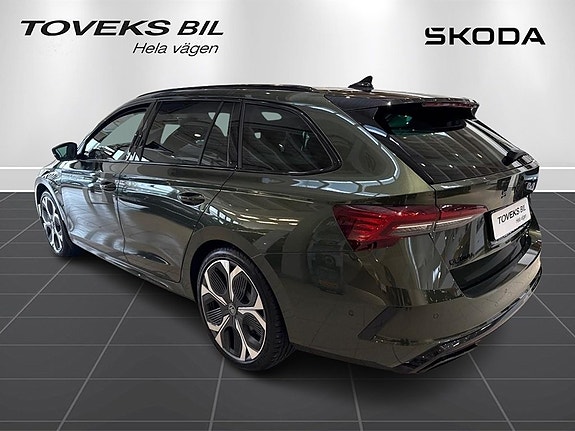 Skoda Octavia 4 of 15