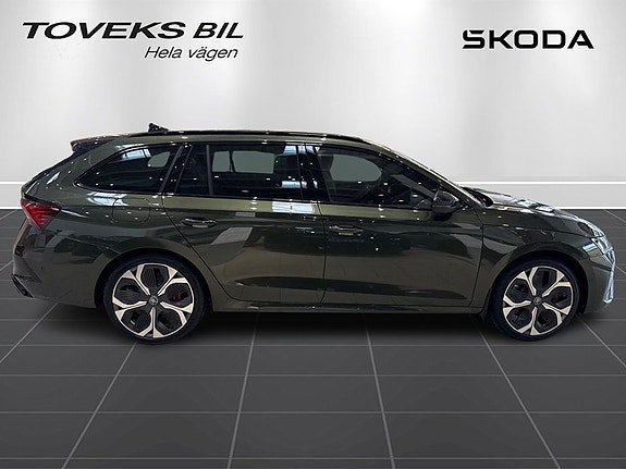 Skoda Octavia 7 of 15