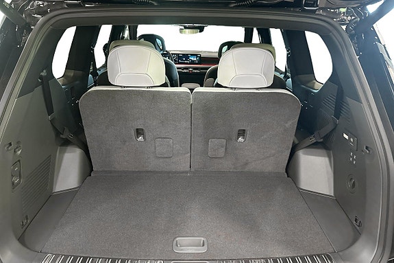 Kia EV9 13 of 23