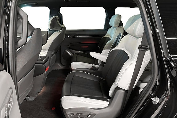 Kia EV9 10 of 23