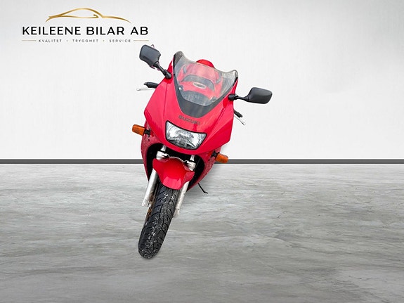 Suzuki Cycles RF600R 0.6 599cc 4 of 18