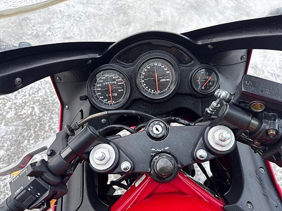 Suzuki Cycles RF600R 0.6 599cc 11 of 18