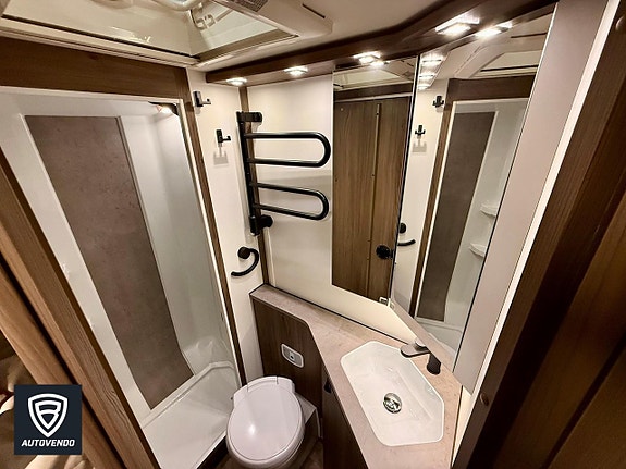 Kabe Travel Master Novum X 750 LXL 2 of 14