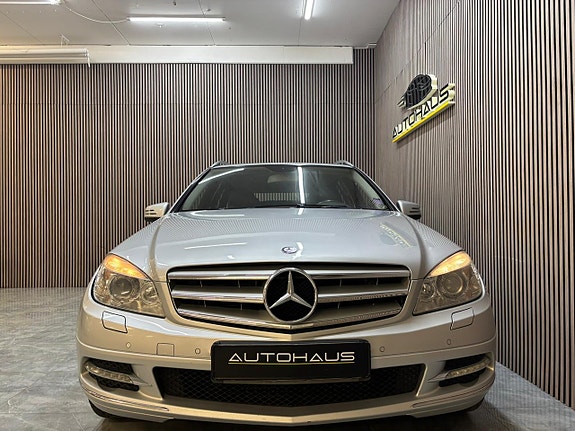 Mercedes-Benz C220 4 of 25