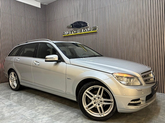 Mercedes-Benz C220 2 of 25