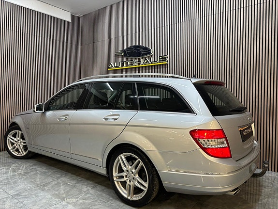 Mercedes-Benz C220 7 of 25