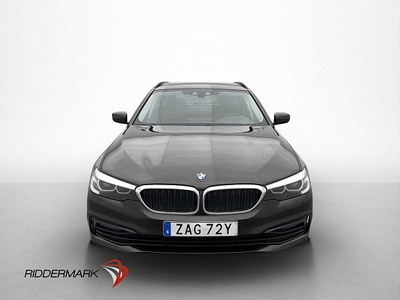 BMW 520 2 of 5