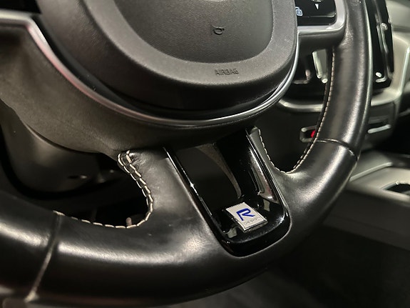 Volvo XC60 22 of 25
