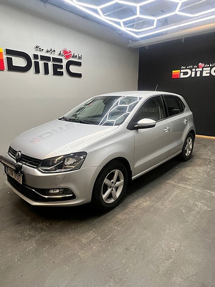 Volkswagen Polo 2 of 5
