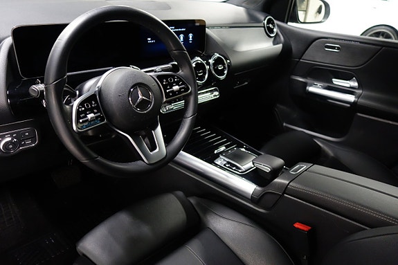 Mercedes-Benz B180 5 of 5