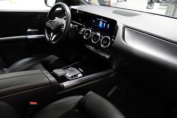 Mercedes-Benz B180 6 of 6