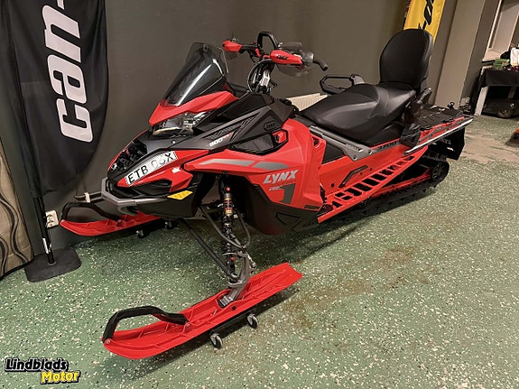 Lynx XTERRAIN RE 3700 900 ACE TURBO R -23 m. Dubbeldyna