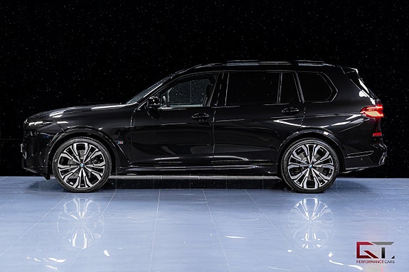BMW X7 5 of 5