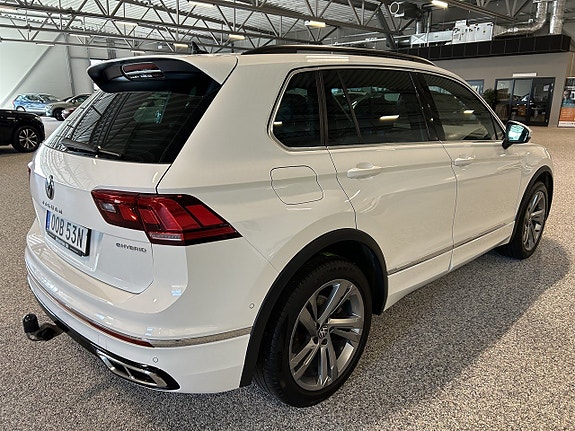 Volkswagen Tiguan 4 of 5