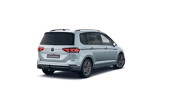Volkswagen Touran 2 of 3
