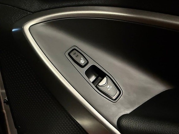 Hyundai Grand Santa Fe 17 of 19