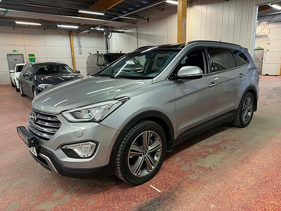 Hyundai Grand Santa Fe 3 of 19