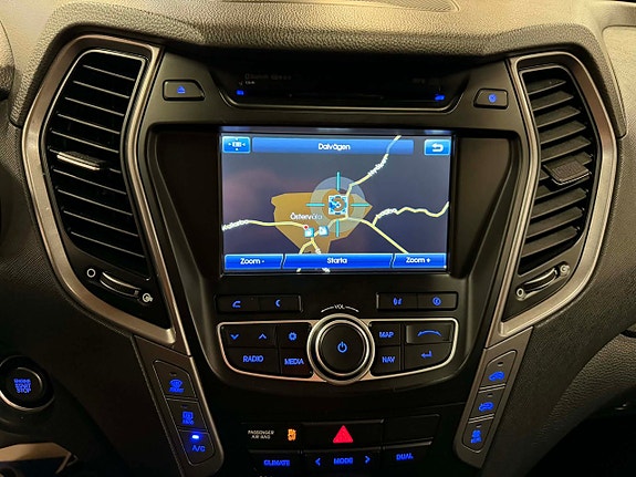 Hyundai Grand Santa Fe 16 of 19
