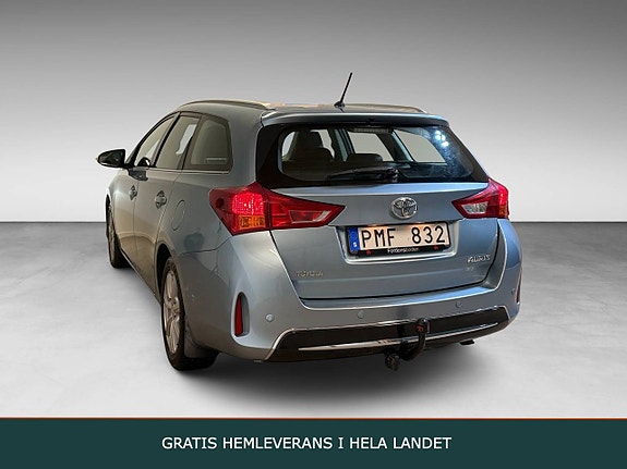 Toyota Auris 4 of 15