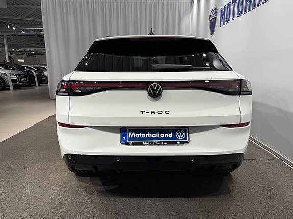 Volkswagen T-Roc 6 of 21