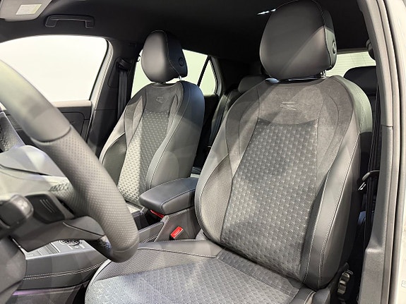 Volkswagen T-Roc 9 of 21
