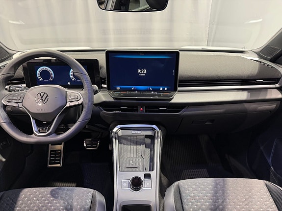 Volkswagen T-Roc 11 of 21