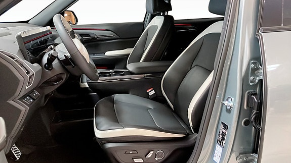 Kia EV5 10 of 12