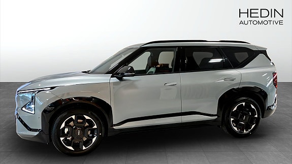 Kia EV5 2 of 12