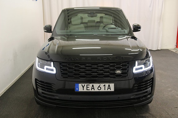 Land Rover Range Rover 24 of 27